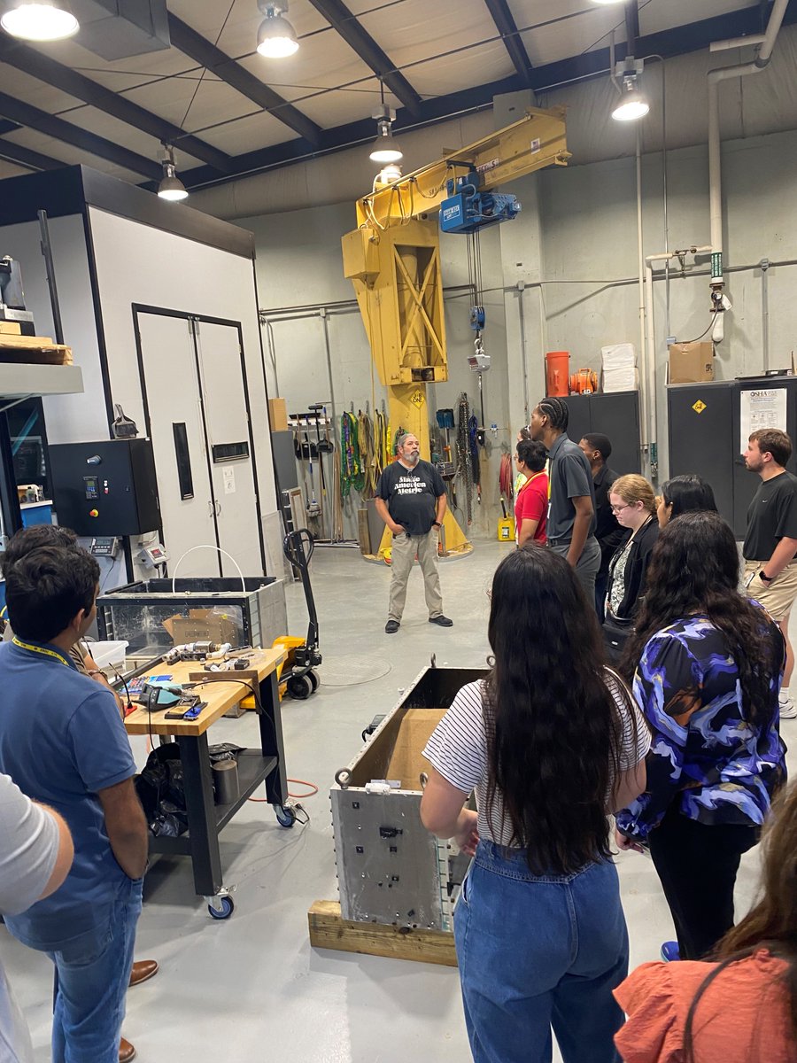 ArmyERDC's tweet image. From touring research facilities to building connections over ice cream, our interns are discovering what it’s like to be part of the #ERDC team. Our summer intern program gives students the chance to explore career paths and gain insights into real-world research &amp;amp; engineering.