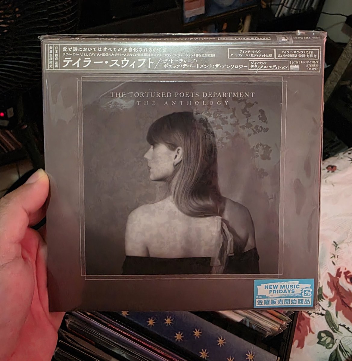 josespears87's tweet photo. @taylorswift13 The Tortured Poets Department: The Anthology - Japanese Deluxe CD #sundaysoundtrack https://t.co/9vlCiK1Fza