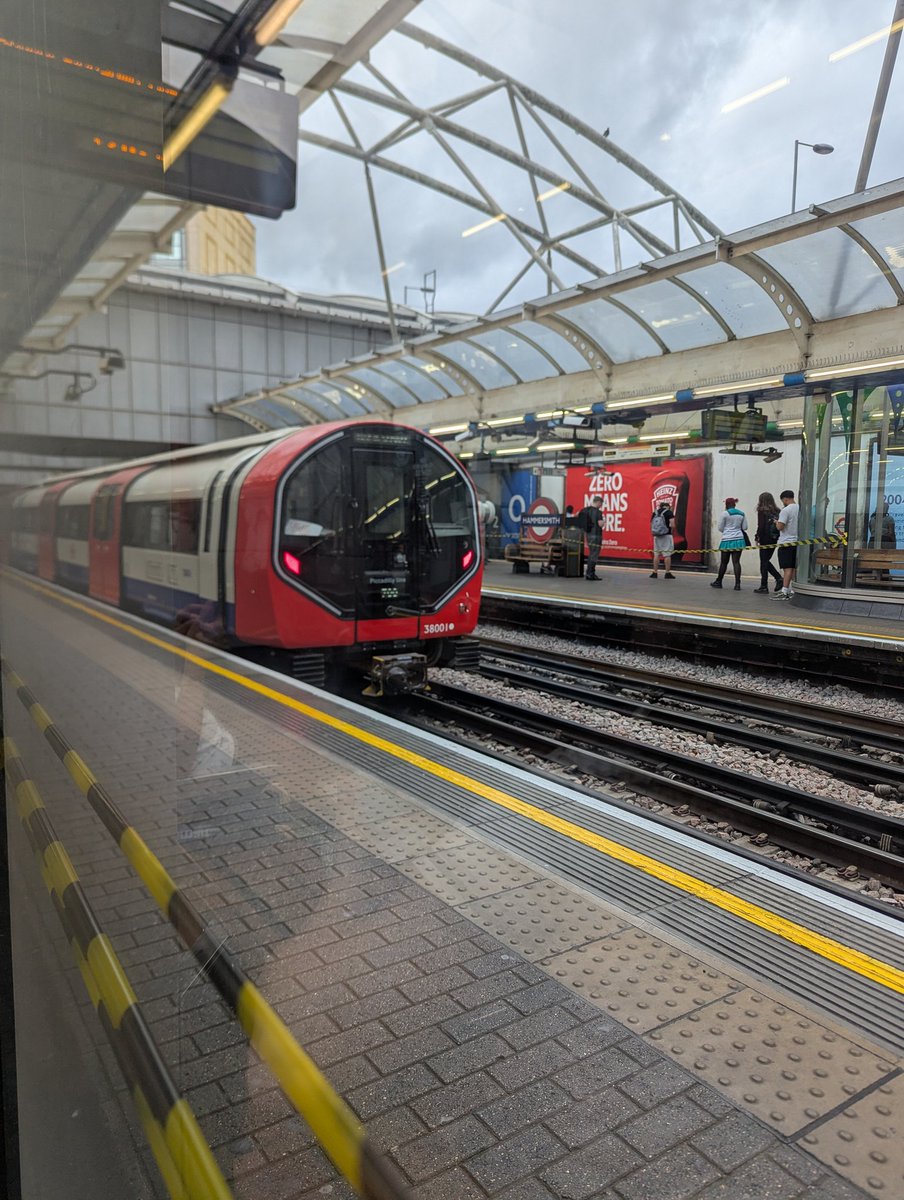 New Piccadilly line tubes out on test today!