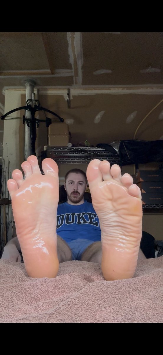 CallenColins's tweet photo. Big oiled soles fucking that mind &amp; wallet as you stupidly stare into them! 
‘
‘
‘
@MASTER_UPDATES @AlphaMaleWorld1 #findom #malefindom #master #footmaster #cashmaster #footslave #cashslave #cashpig #humanatm #humanwallet #cashdrain #feet #soles #malefeetworship https://t.co/mFVBYD0TYa