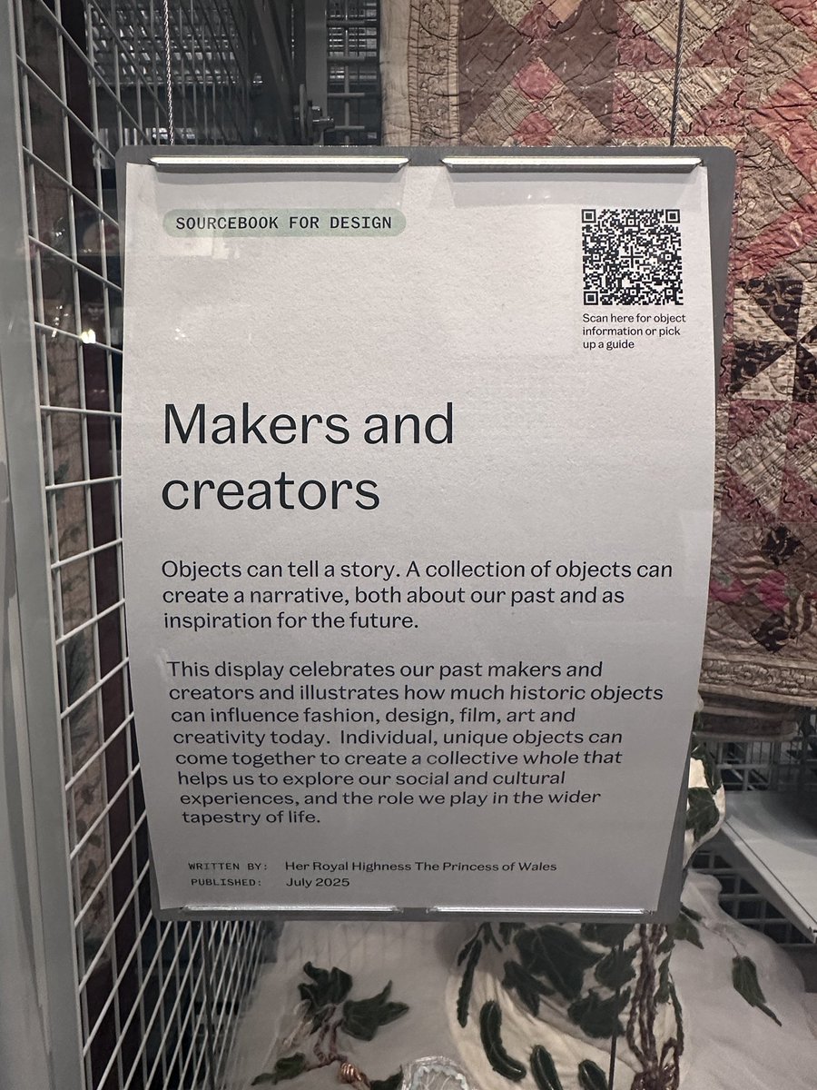 Wales Family Flower tweet media