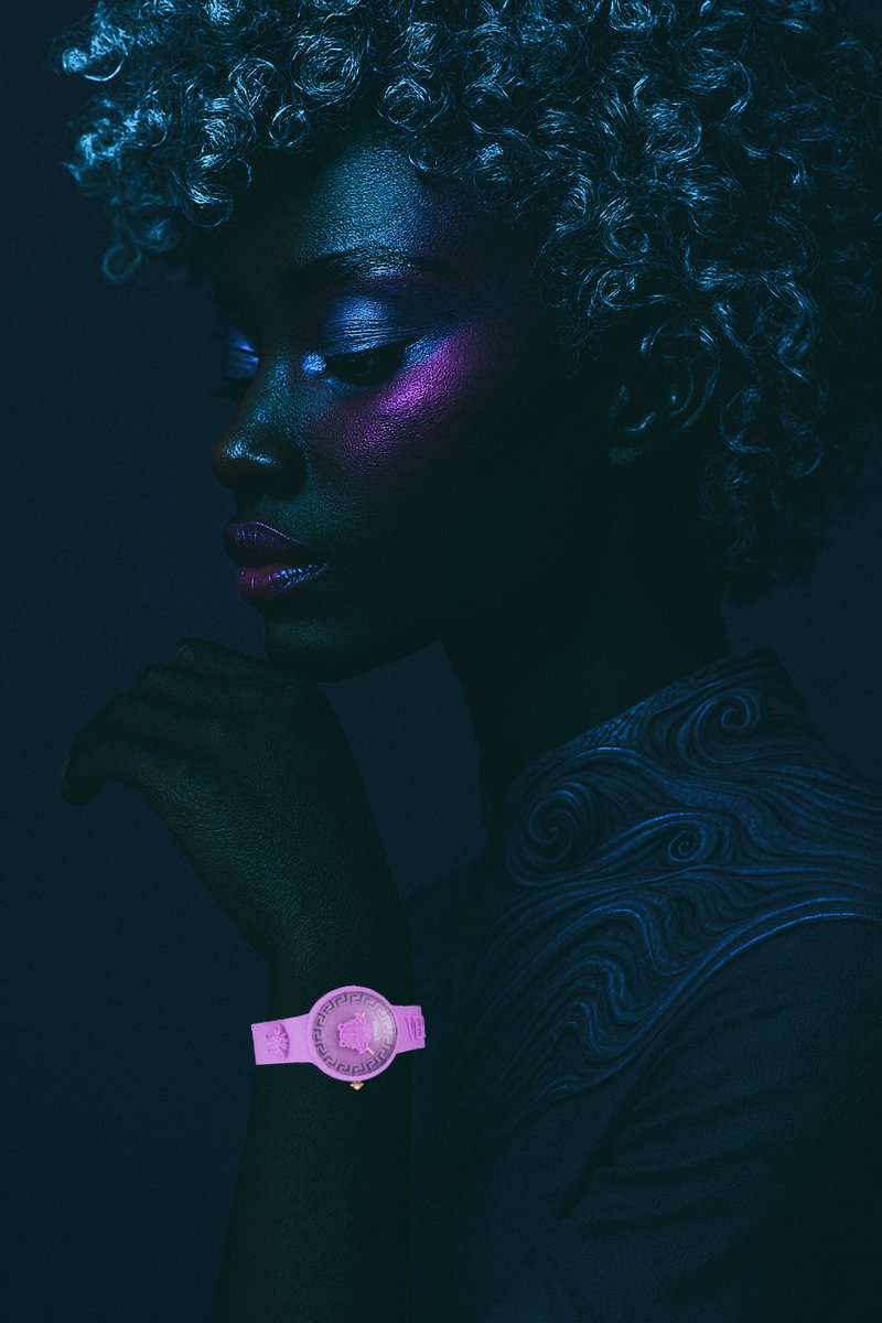 🐍🌊 🔥 WIN a $495 Versace Medusa Pop Watch! 🔥 gleam.io/EL8aL/win-a-49… #win via @GleamApp