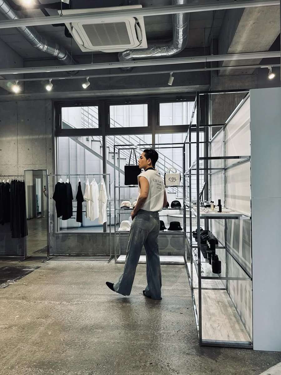 omichan_1317's tweet photo. CDL POPUP ATELIER DE LUNE 2025 ETE🌒

臣ちゃんがつくりだす空間が幸せすぎた☺️

 #CDLPOPUP #CDLTOKYO #cdl_tokyo #ØMI @HIROOMI_3JSB_ https://t.co/ecEG0EowxC