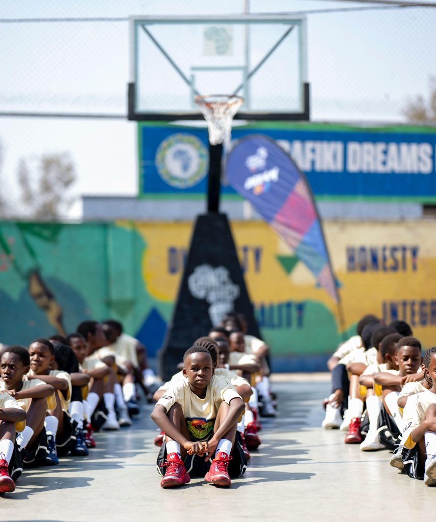 This afternoon at Rafiki Club, President Kagame joined Giants of Africa Co-founder Masai Ujiri, and two-time NBA Champion <a href="/kawhileonard/">Kawhi Leonard</a> for a Giants of Africa camp convening 50 young people from across the country. #GOAFestival