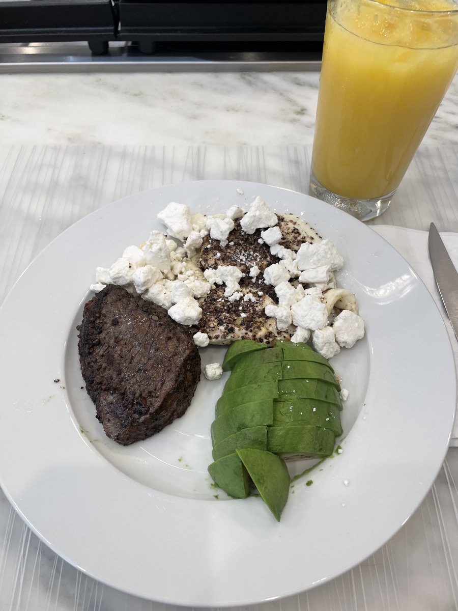 CoachGregForest's tweet photo. Sunday Brunch https://t.co/7Z0jQB0rBx