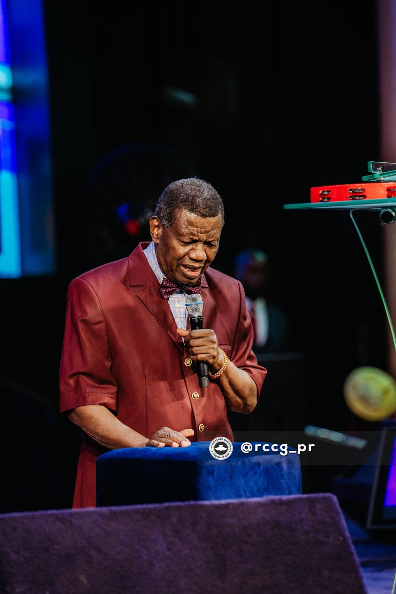 rccghq's tweet image. Victory is sweet.
You give rewards to those who win.

Nobody celebrates a loser.

I decree in the Name above every other name, you will not be a loser.

- Pastor Adeboye 

August 2025 Thanksgiving Service
#TheWinningTeam