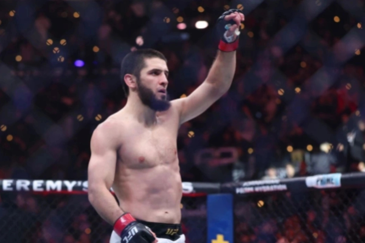 oxuazru's tweet image. 📌 Нурмагомедов анонсировал чемпионский бой Махачева в UFС.

Подробнее: oxu.az/1239946

#ruoxuaz #ИсламМахачев #ХабибНурмагомедов #UFC