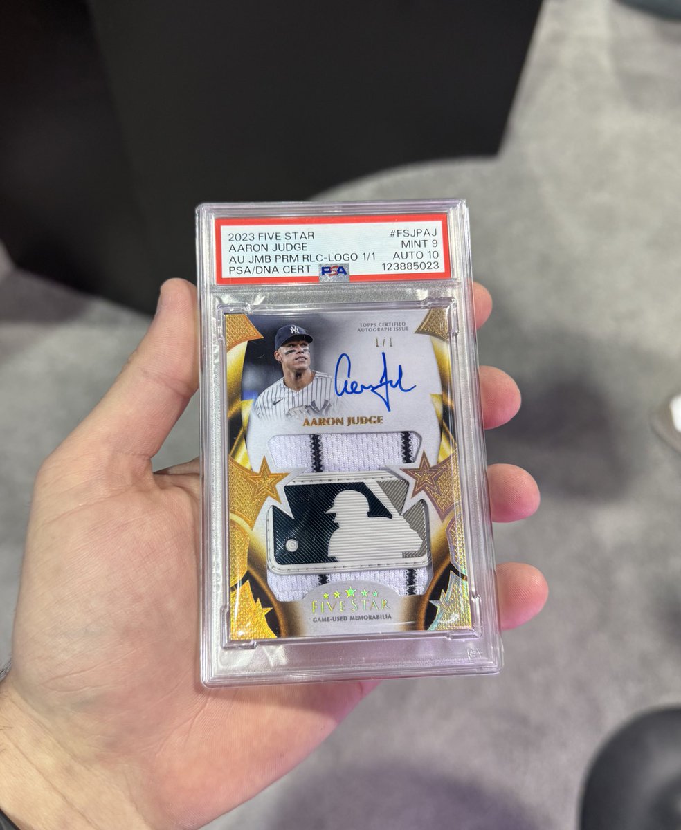SaratogaSlabs's tweet photo. Got my Judge Logoman slabbed at the National 😮‍💨 https://t.co/kW3tox1LfH