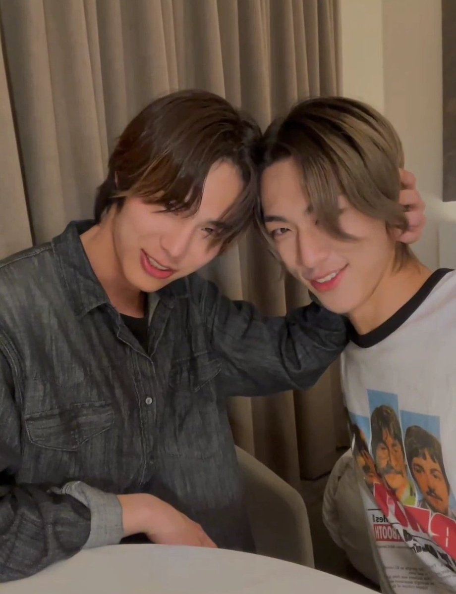 오존 (@ooh3on) on Twitter photo 