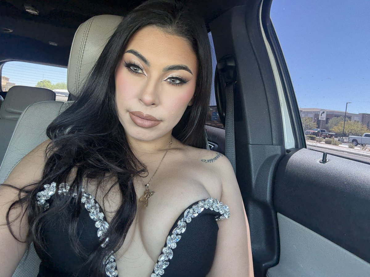 Itzelmas6's tweet photo. 😘 https://t.co/hujfCaLWPT