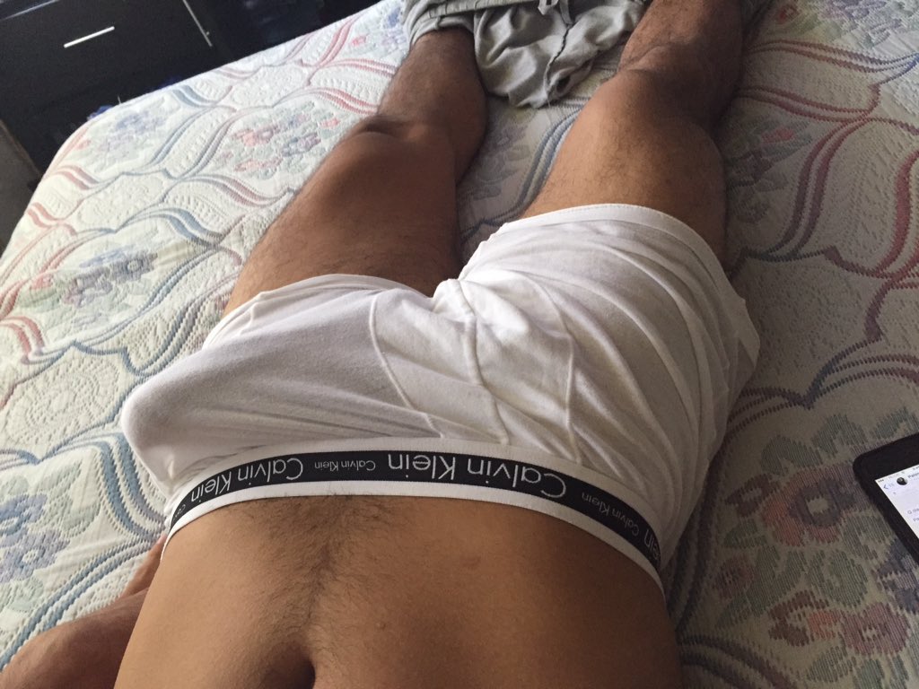 singlemichr's tweet photo. Las nudes que mandaba a los 15 https://t.co/Lixdc7Yh6C