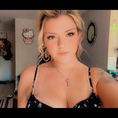 plsgetmepizza's tweet photo. #NewProfilePic https://t.co/Slb0ZNYxsw