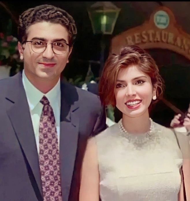 <a href="/PahlaviReza/">Reza Pahlavi</a> درود بر شاه ایران،در این چند روز تعدادی از نویسندگان متن از انواع توهین ها و بددهنی ها به مردم ایران دریغ نکردند؛ قدرت نمایی و گردنکشی کردند و به خیال خودشان بابت نزدیکی به شما همه صدا ها را خفه کردند؛ این رفتار باعث نارضایتی بسیاری شد و از شما خواهشمندم بررسی بفرمایید #جاویدشاه