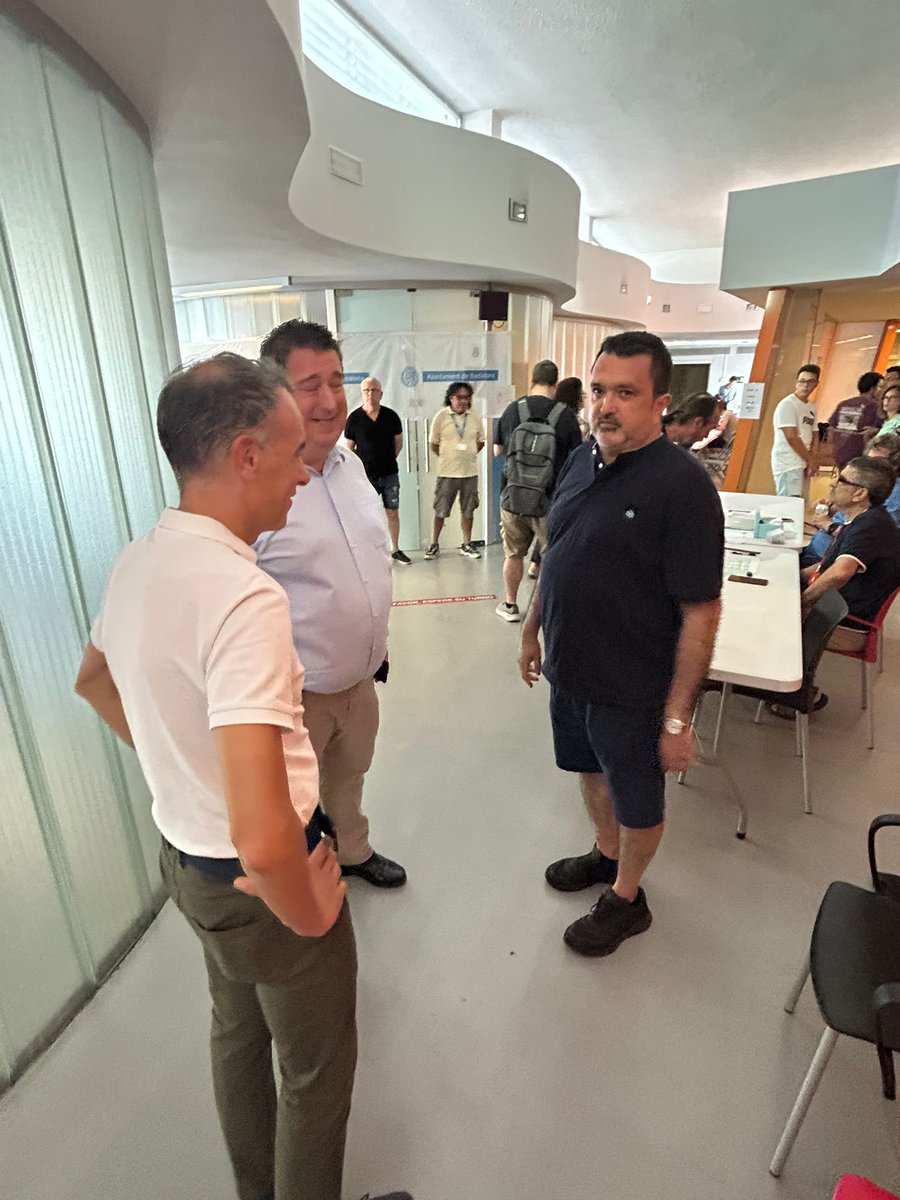 Inaugurem la 49a Edició de l’Obert Int’l d’Escacs Ciutat de #Badalona, que s’ha convertit en tot un referent. 

Welcome to all the players visiting our city this year!