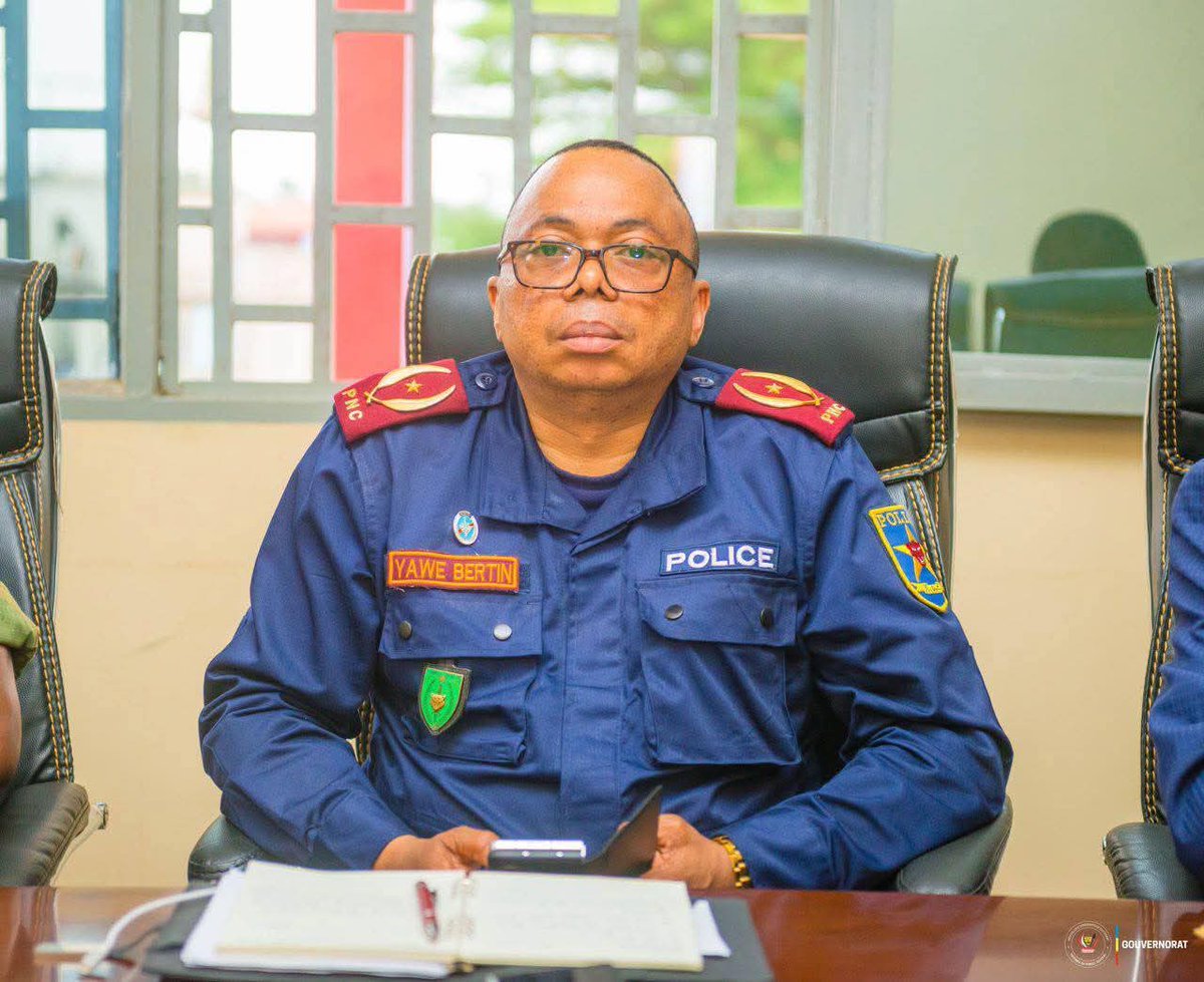 KyalondawaDan's tweet photo. #RDC : Le commissaire divisionnaire adjoint Bertin Yawe Sumanda, nommé le 23 juin à la tête de la police du Kongo Central, est décédé ce 3 août 2025 dans un accident de la route à #Kimpese. https://t.co/9IZWjMtxC7