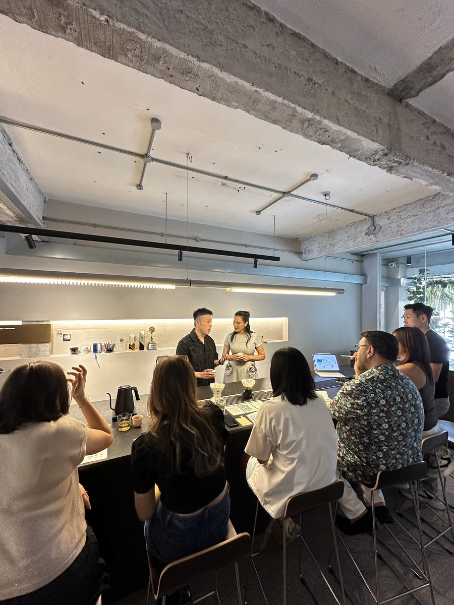 When coffee x perfume come together… the senses awaken.
An OMAKASE experience by Perfumer Pissara Umavijani x Barista Shaun Liew ☕🌸
With love from Trove Malaysia &amp; Curate Coffee Roasters.
Would you try this scent-tasting experience?