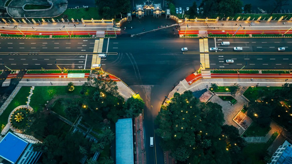 dessalegnmanaye's tweet image. 🇪🇹Discover Addis Ababa, Africa&apos;s vibrant political &amp;amp; diplomatic hub!  
👉Dive into stunning views, rich culture, &amp;amp; iconic landmarks, elevated by recent corridor developments. 
Visit now! #AddisAbaba #Ethiopia
#corridordevelopment 
@AbiyAhmedAli