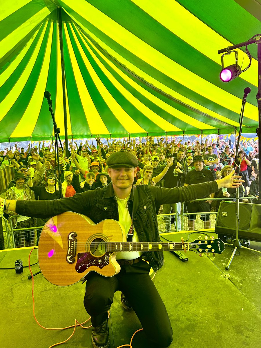 Daz Cadwallander (@dazcadwallander) on Twitter photo WOW. Y NOT FESTIVAL! THAT WAS THE BEST GIG OF MY LIFE. THANK YOU! 💜
<a href="/ynotfestival/">Y Not Festival ⚡</a> // @kycher WOW. Y NOT FESTIVAL! THAT WAS THE BEST GIG OF MY LIFE. THANK YOU! 💜
<a href="/ynotfestival/">Y Not Festival ⚡</a> // @kycher