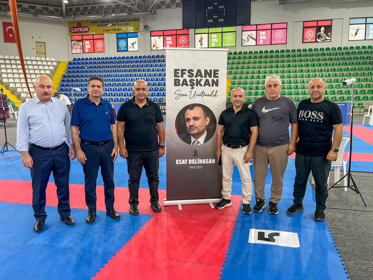 Karadeniz ve Hazar Ülkeleri Karate Şampiyonası Rize’de Başarıyla Tamamlandı
1-3 Ağustos 2025 tarihleri arasında Rize Yenişehir Spor Salonu'nda düzenlenen Karadeniz ve Hazar Ülkeleri Karate Şampiyonası, görkemli bir organizasyonla sona erdi. Çocuklar, ümitler ve gençler