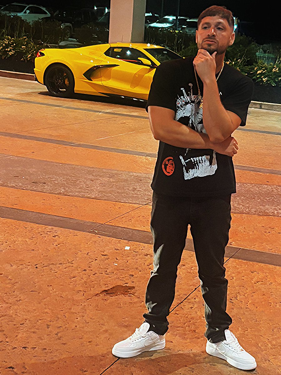 JermRealadel's tweet photo. Getting to the money ain’t no relaxing 💯💫🙏

#wrongtime  #philly #newmusic #fyp #JermRealadel #explorepage #goodmusic #fyp #art #motivation #viral #reels #viralreels #explorepage #peace #love #music #onfire #foryou #hiphop #JermRealadel #modeling #ptsd https://t.co/m1BAlufZhA