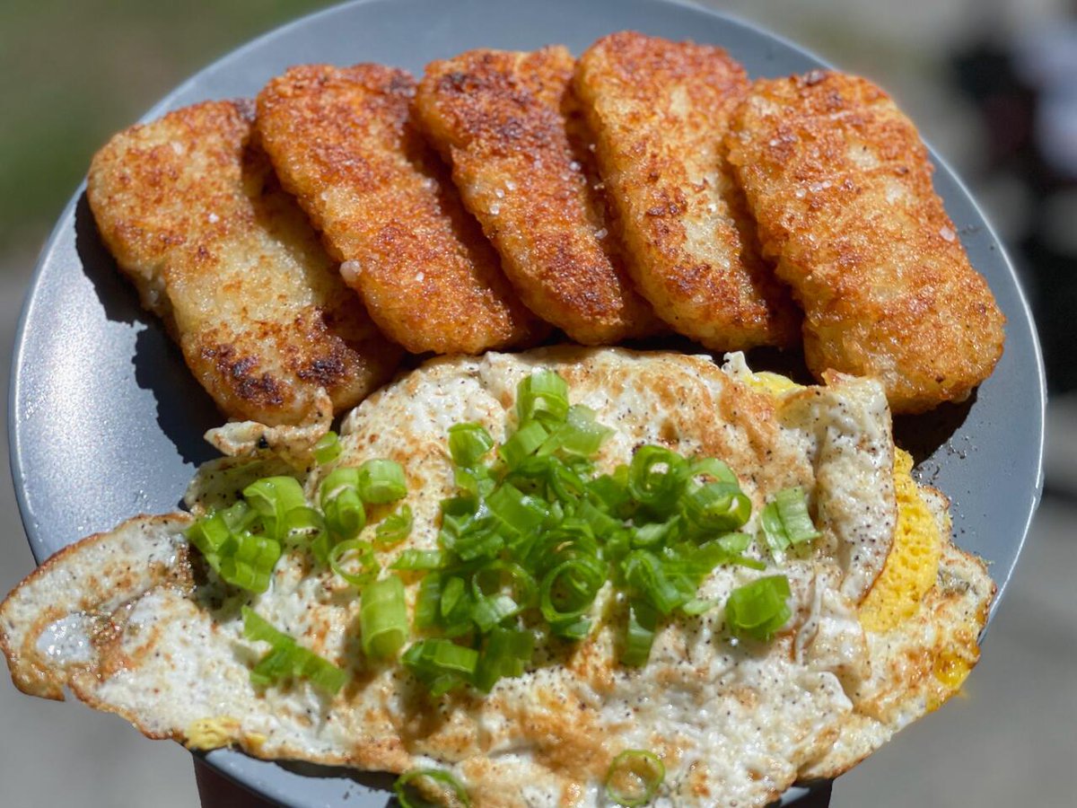 homevsfastfood's tweet image. [homemade] breakfast, eggs and hash browns
👉 homecookingvsfastfood.com
#homemadebreakfast #eggsandhashbrowns #breakfastgoals #cookingathome #brunchtime #homecooking #food #recipes #foodpic #foodie #foodlover #cooking #hungry #goodfood #homecookingvsfastfood