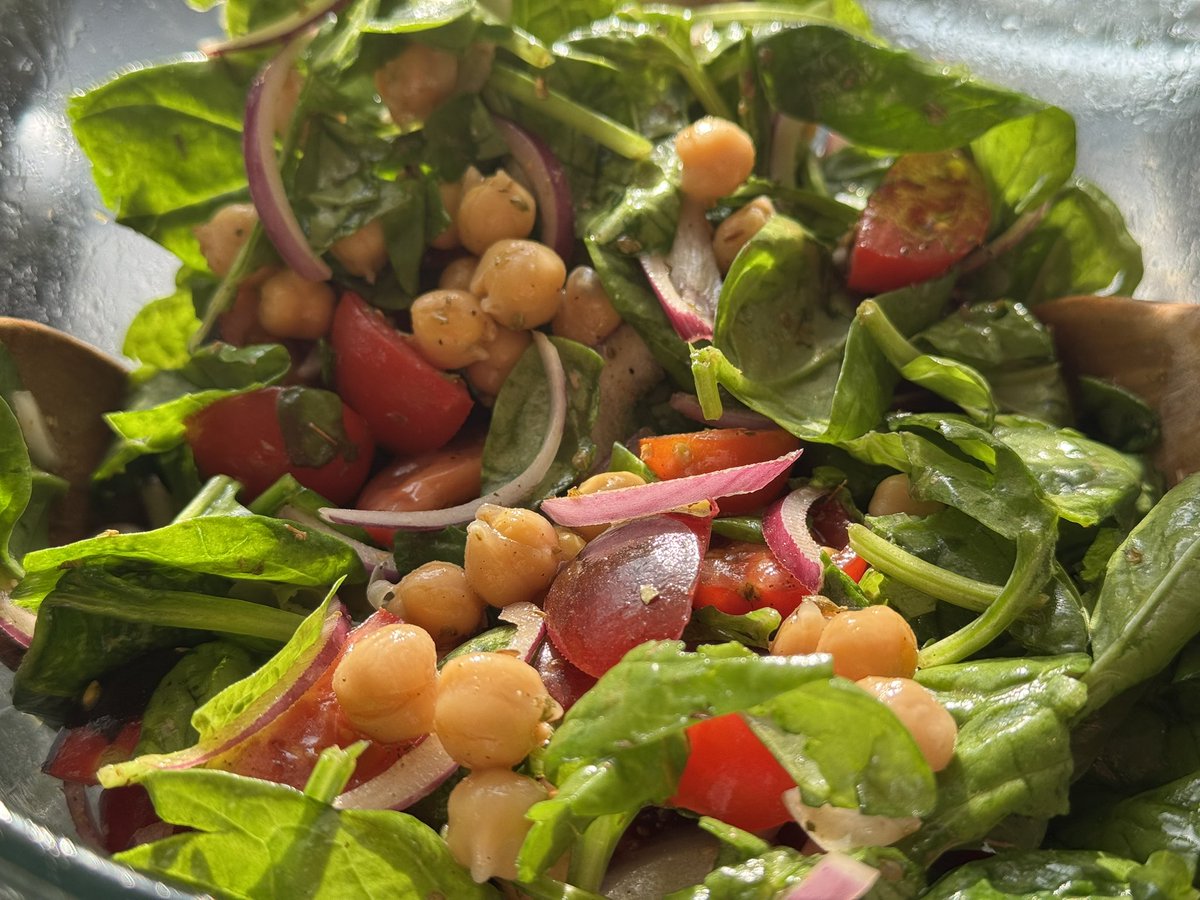 Izabella Niewiadomska ❤️ (@nutritiousmind) on Twitter photo Love the Sunday salad with tomatoes from my own garden…
Organic, fresh & delicious! 😋
Enjoy the simple pleasures of
#HealthyEating It is fun!😀
And on a more serious note - it contributes to your wellbeing❤️
<a href="/smaksked/">Smaksked Skåne AB 🌐smaksked.bsky.social</a> <a href="/ALLavalette/">꧁Astrid꧂ 🆇</a> <a href="/alicia_budhram/">Alicia Budhram P²</a> <a href="/Earthles/">••• Dr Les Willmore •••</a> <a href="/CurieuxExplorer/">Dev Khanna</a> Love the Sunday salad with tomatoes from my own garden…
Organic, fresh & delicious! 😋
Enjoy the simple pleasures of
#HealthyEating It is fun!😀
And on a more serious note - it contributes to your wellbeing❤️
<a href="/smaksked/">Smaksked Skåne AB 🌐smaksked.bsky.social</a> <a href="/ALLavalette/">꧁Astrid꧂ 🆇</a> <a href="/alicia_budhram/">Alicia Budhram P²</a> <a href="/Earthles/">••• Dr Les Willmore •••</a> <a href="/CurieuxExplorer/">Dev Khanna</a>