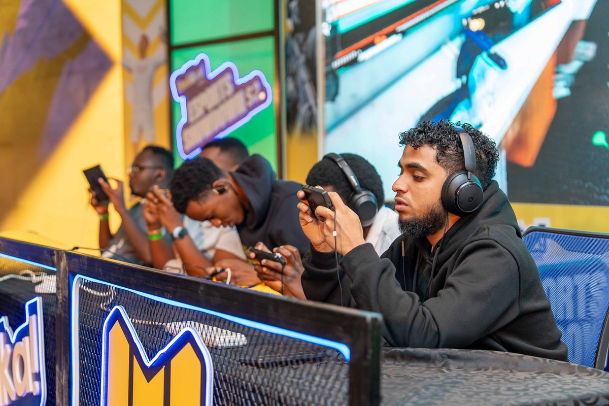 The winner of Call of Duty Mobile will be walking away with KES 300,000 courtesy of <a href="/betikaKe/">Betika</a>. We are almost getting into the FINALS. #BetikaEsportsShowdown