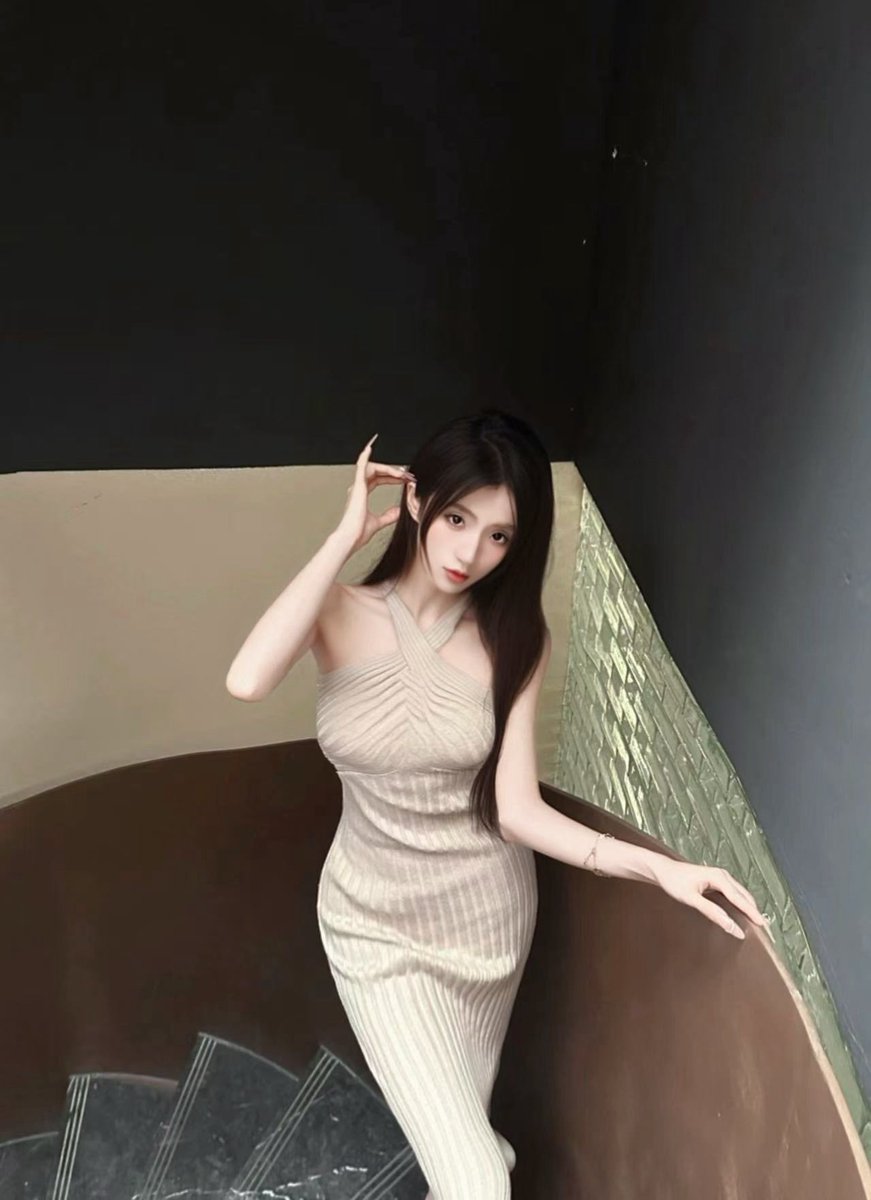 围着我转就行了 你哪来这么多自己的事干