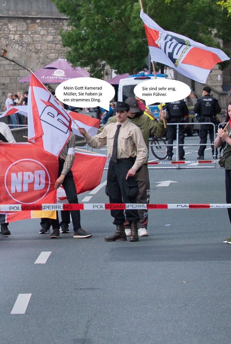 LINUS64's tweet image. 🤣🤣🤣🤣