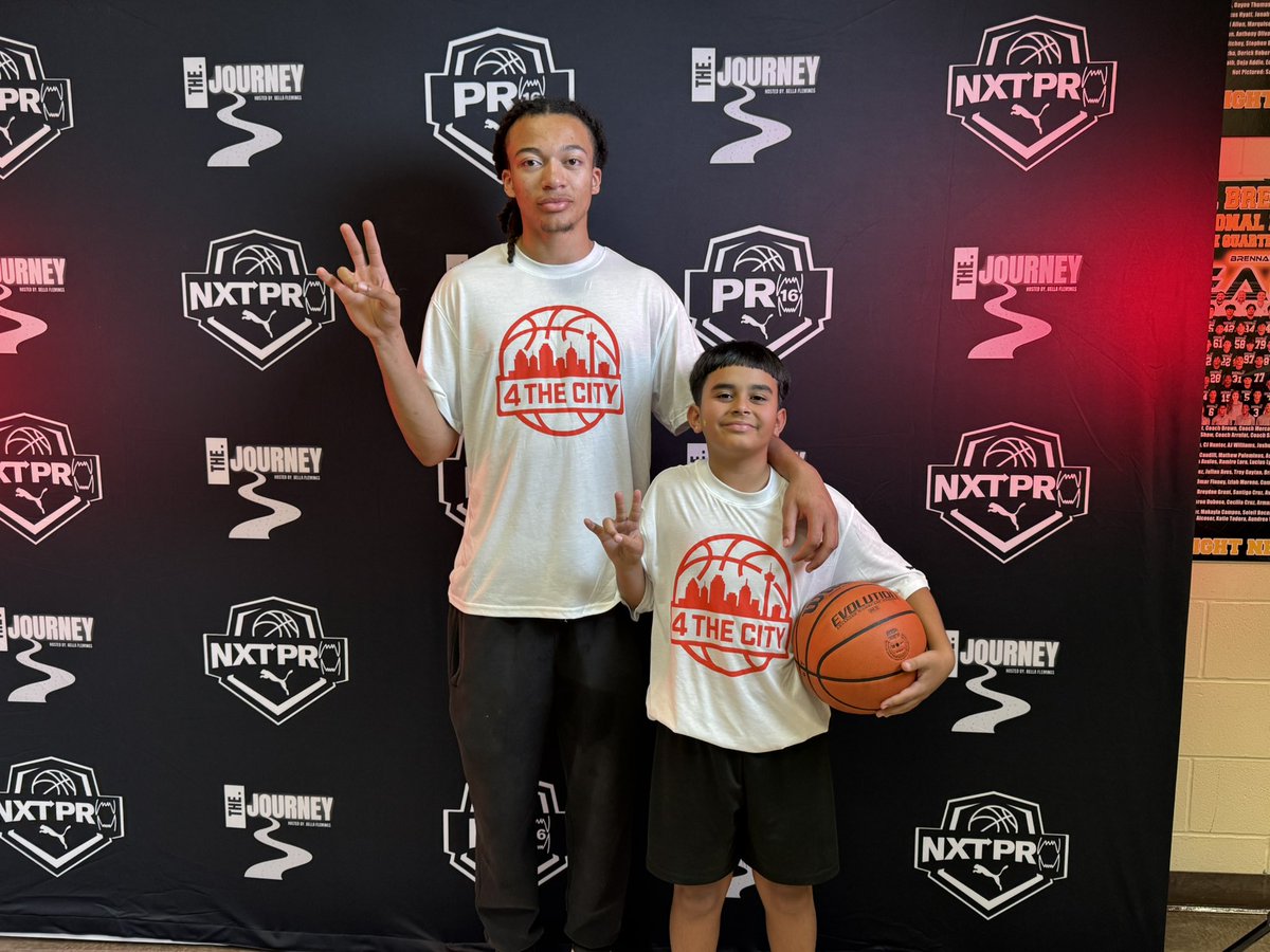 colin_elijah1's tweet photo. Thank you @K1ngFlemings & @Be22a_Flemings for making my lil brothers day. #4theCity https://t.co/KzW4TmtfLj