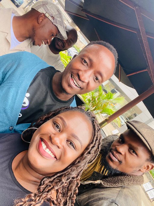 🫡  for showing up. 

Uttermost gratitude to all for showing up for my Meet and Greet. It was a Cosmic X-perience.🎉

Hike in October?