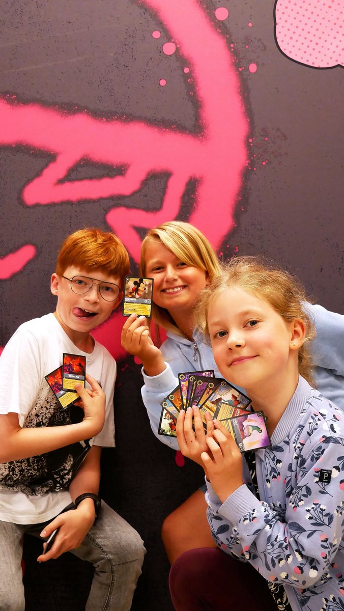MalmoKortspel's tweet photo. Our youngest Lumineers prepping for the Malmö Game Week tournament during our local Disney Lorcana; Reign of Jafar Championships. Big congrats everyone in top 8 and especially to the winners this set playing Ruby/Sapphire and Sapphire/Amethyst! 

https://t.co/JyyAjbkFZI https://t.co/kvJco9ol7t