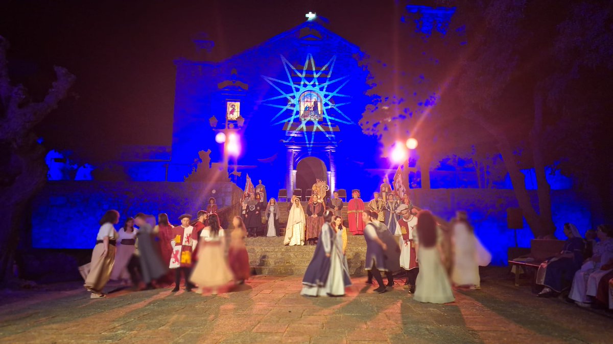 Fiestas Históricas (@aefrh_) on Twitter photo Con exito y lleno total se celebró anoche la boda del rey Manuel de Portugal con la infanta Isabel hija de los Reyes Católicos en la Villa de #ValenciaDeAlcantara (#Caceres)
Felicitaciones y agradecimiento por parte del pte. de la <a href="/aefrh_/">Fiestas Históricas</a> por tan grandioso evento histórico. Con exito y lleno total se celebró anoche la boda del rey Manuel de Portugal con la infanta Isabel hija de los Reyes Católicos en la Villa de #ValenciaDeAlcantara (#Caceres)
Felicitaciones y agradecimiento por parte del pte. de la <a href="/aefrh_/">Fiestas Históricas</a> por tan grandioso evento histórico.