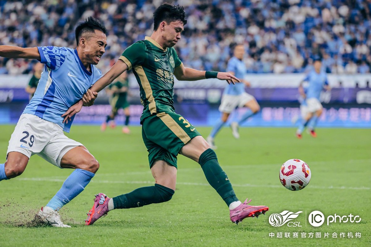 HotpotFootball's tweet photo. ⏰FULL TIME

🏆Chinese Super League 2025 RD19

🆚Shenzhen Peng City 2⃣-4⃣ Zhejiang FC

39' Franko Andrijašević ⚽️
51' Wesley Moraes ⚽️
65' Yang Yiming ⚽️
89' 90+8' Yago Cariello ⚽️⚽️
90+17' Alexandru Mitriță ⚽️

#ChineseSuperLeague #CSL #CSL2025 #中超 #中超联赛 https://t.co/No2OUkR60B