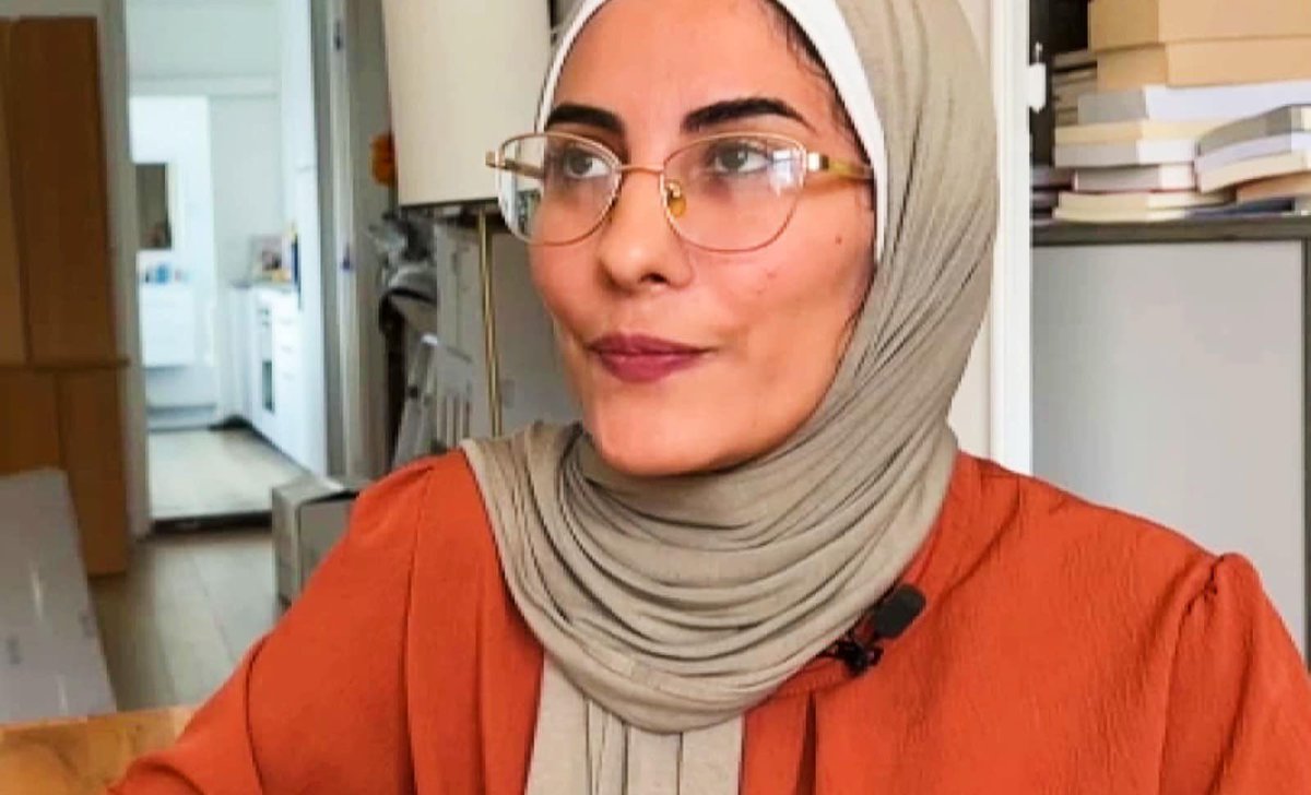 L'étudiante gazaouie fan d’Hitler a quitté la France ce soir pour le Qatar. 

Bon débarras ! 

Et merci à tous pour votre vigilance et vos alertes ! ✌🏻👏🏻👏🏻