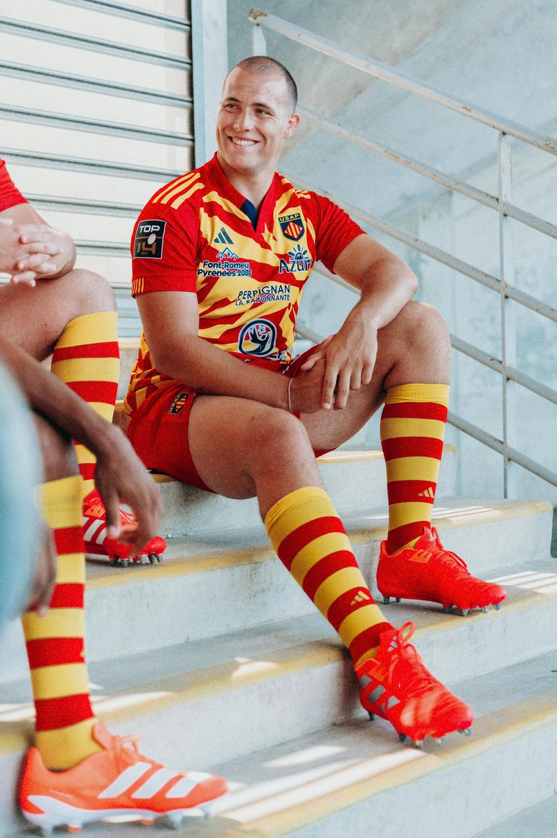 USAP (@usap_officiel) on Twitter photo ๐ฅ ๐ ๐๐๐๐๐ข๐ง ๐๐ช๐๐ฌ ๐ฎ๐ฑ/๐ฎ๐ฒ ๐
๐๐๐๐๐๐ฆ
Des tribunes ร la pelouse, un seul battement : sang et or.
Le nouveau maillot extรฉrieur rend hommage ร ceux qui chantent, vibrent, soutiennent.
Disponible dans nos magasins et sur notre boutique en ligne ๐
๐ธ @lionelmoogin ๐ฅ ๐ ๐๐๐๐๐ข๐ง ๐๐ช๐๐ฌ ๐ฎ๐ฑ/๐ฎ๐ฒ ๐
๐๐๐๐๐๐ฆ
Des tribunes ร la pelouse, un seul battement : sang et or.
Le nouveau maillot extรฉrieur rend hommage ร ceux qui chantent, vibrent, soutiennent.
Disponible dans nos magasins et sur notre boutique en ligne ๐
๐ธ @lionelmoogin