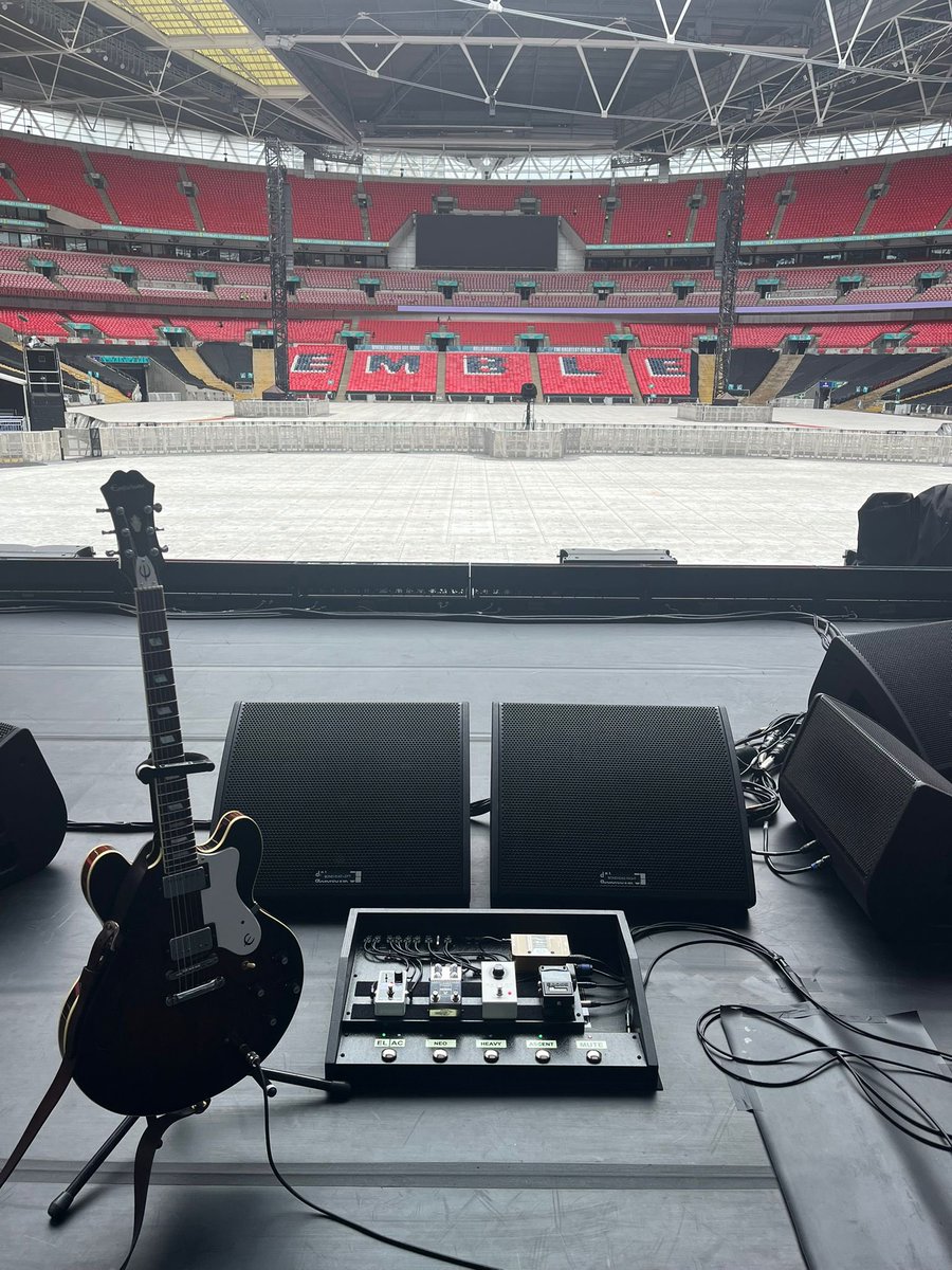 Paul Arthurs. (@boneheadspage) on Twitter photo 