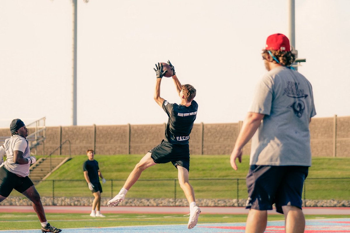 <a href="/ona_pela/">Ona Pela</a> <a href="/tonyfvegajr/">Tony Vega Jr</a> <a href="/RyanMoy2008/">Ryan Moyer</a> <a href="/ChilJ295/">Jaden ''Buddy'' Green</a> Next up… Fall Camp ‼️⏳