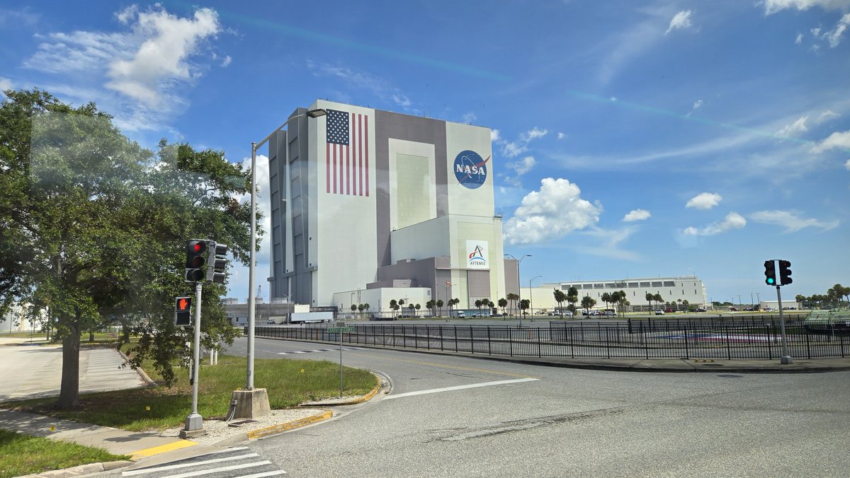 LP_Rebekah's tweet photo. Incredible history has traveled this pebbled roadway. I can't believe they transformed NASA crawler transporter pistons into seats for the level 4 activities at LC-39. #discoversomethingreal https://t.co/mpzfdnOjCa