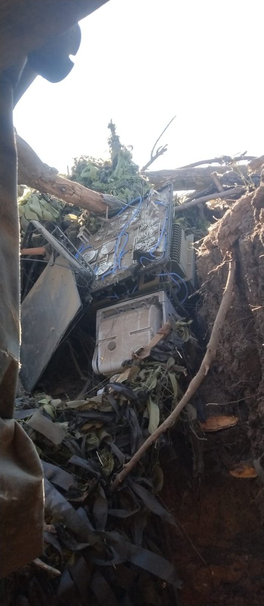 #Fellas💕, I know u r sick and tired of me &amp; my constant 'emergency' fundrsrs, but this is what's left of their jammer-which was taking down ruz FPVs from 300 meters-after a direct ruz artillery strike. 
Please, let's close this one, and I’ll give you a break 😳🫠🙏
