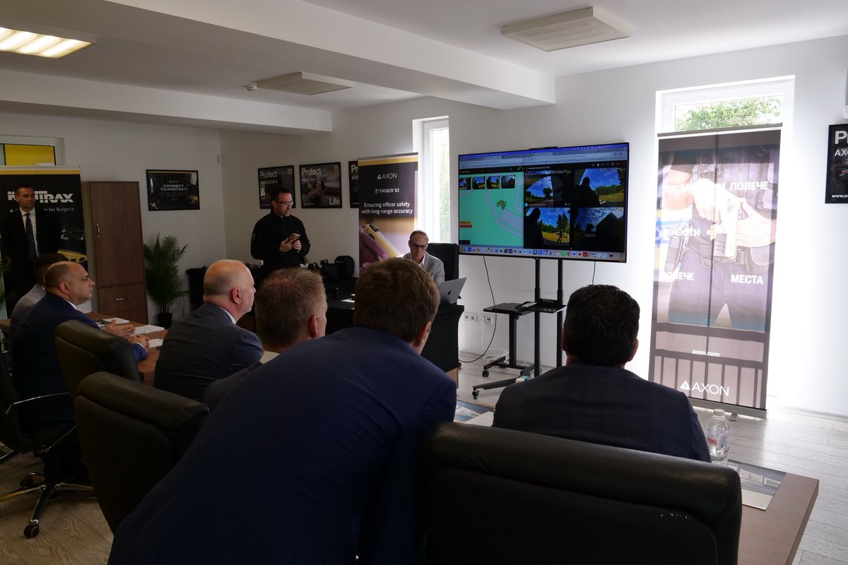 Daniel Mitov tweet media