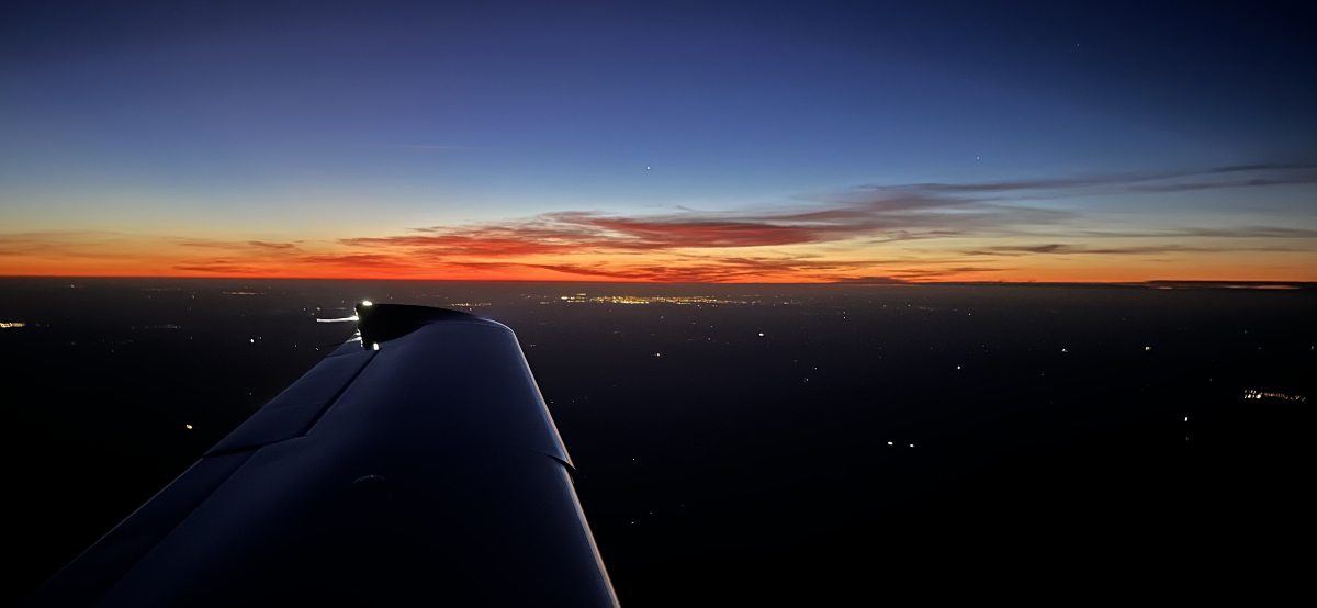 fat_TireCowboys's tweet image. Early morning air and a sky on fire. Gloyna took off before sunrise on an Angel Flight, doing what he does best. Giving people a lift in more ways than one.

#AngelFlight #FlyingForGood #MorningFlight #SunriseViews #PilotLife #AviationCommunity #FatTireCowboys