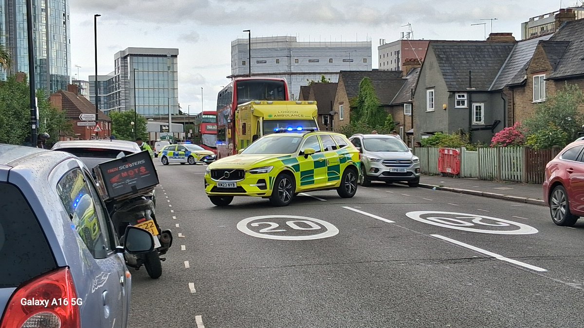 Traffic alert: Serious accident on <a href="/SouthEalingRoad/">South Ealing Road</a> 100 metres north of the A4. The road is closed in both directions, so expect delays on the 65 bus route. Drivers are advised to avoid the area.
#Ealing <a href="/_EalingNews/">EALING.NEWS</a> <a href="/ealingtodaycouk/">EalingToday.co.uk</a>
