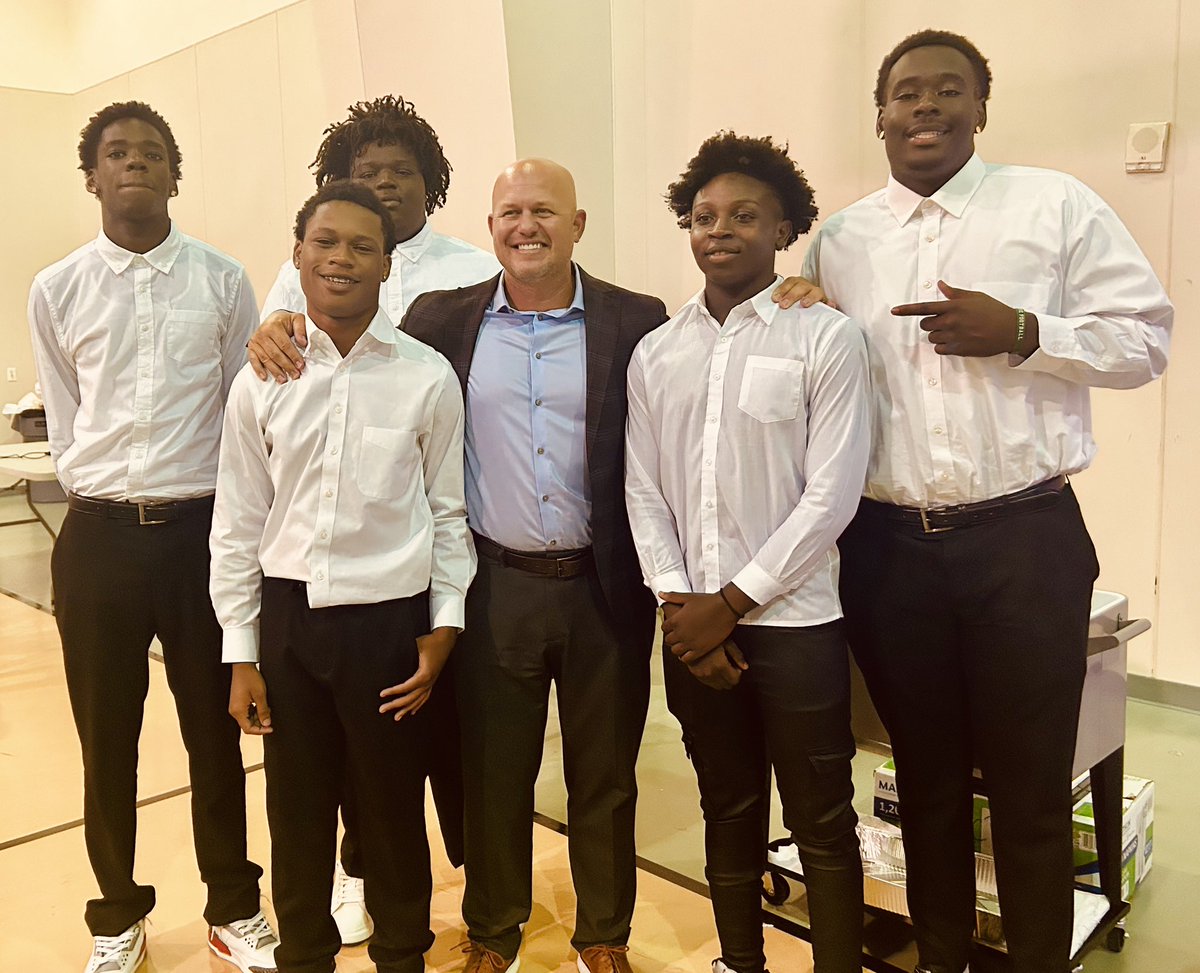 Greater Peace Youth Leadership Group!

The kids were recognized at the Greater Peace Community Development Corporation Taste of Lee County Community Roast. Proud of Julian, Eric, Matt, JT and Trevon! Go Dawgs!

#OwnIt