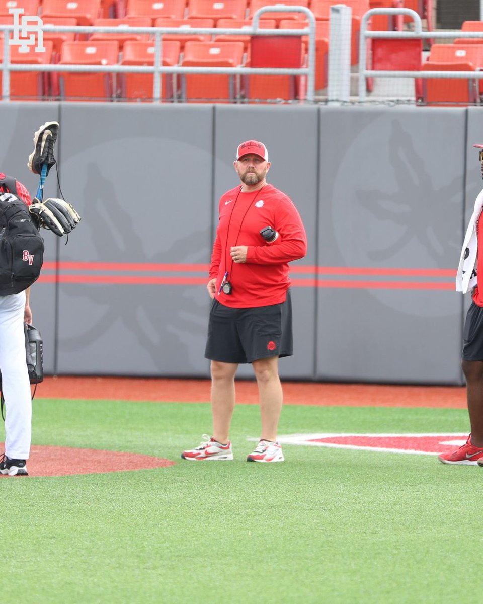 Mick Walker (@mickdwalker) on Twitter photo Ohio State baseball reached out to over 100 prospects in the 2027 class on Aug. 1 including in-state standouts like Devlan Daniel and Noah Goettke βΎοΈ
<a href="/LettermenRow/">Lettermen Row</a> spoke with several in-state prospects about it meant to hear from the Buckeyes π°
READ: on3.com/teams/ohio-staβ¦ Ohio State baseball reached out to over 100 prospects in the 2027 class on Aug. 1 including in-state standouts like Devlan Daniel and Noah Goettke βΎοΈ
<a href="/LettermenRow/">Lettermen Row</a> spoke with several in-state prospects about it meant to hear from the Buckeyes π°
READ: on3.com/teams/ohio-staβ¦