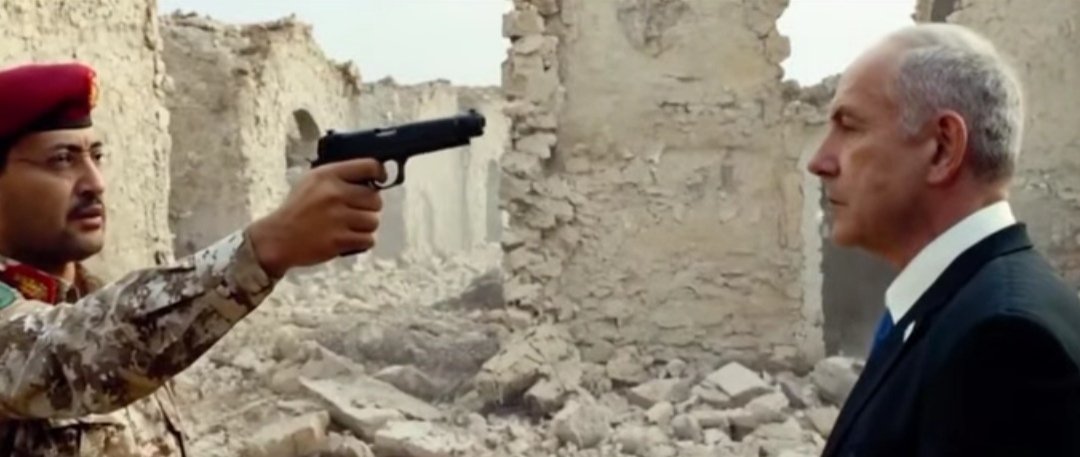 القوات المسلحة اليمنية

نفذ سلاح الجو المسيّر ثلاث عمليات عسكرية نوعية على ثلاثة أهداف للعدو الإسرائيلي في يافا وعسقلان وحيفا المحتله بـ3 طائرات مسيّرة✌️