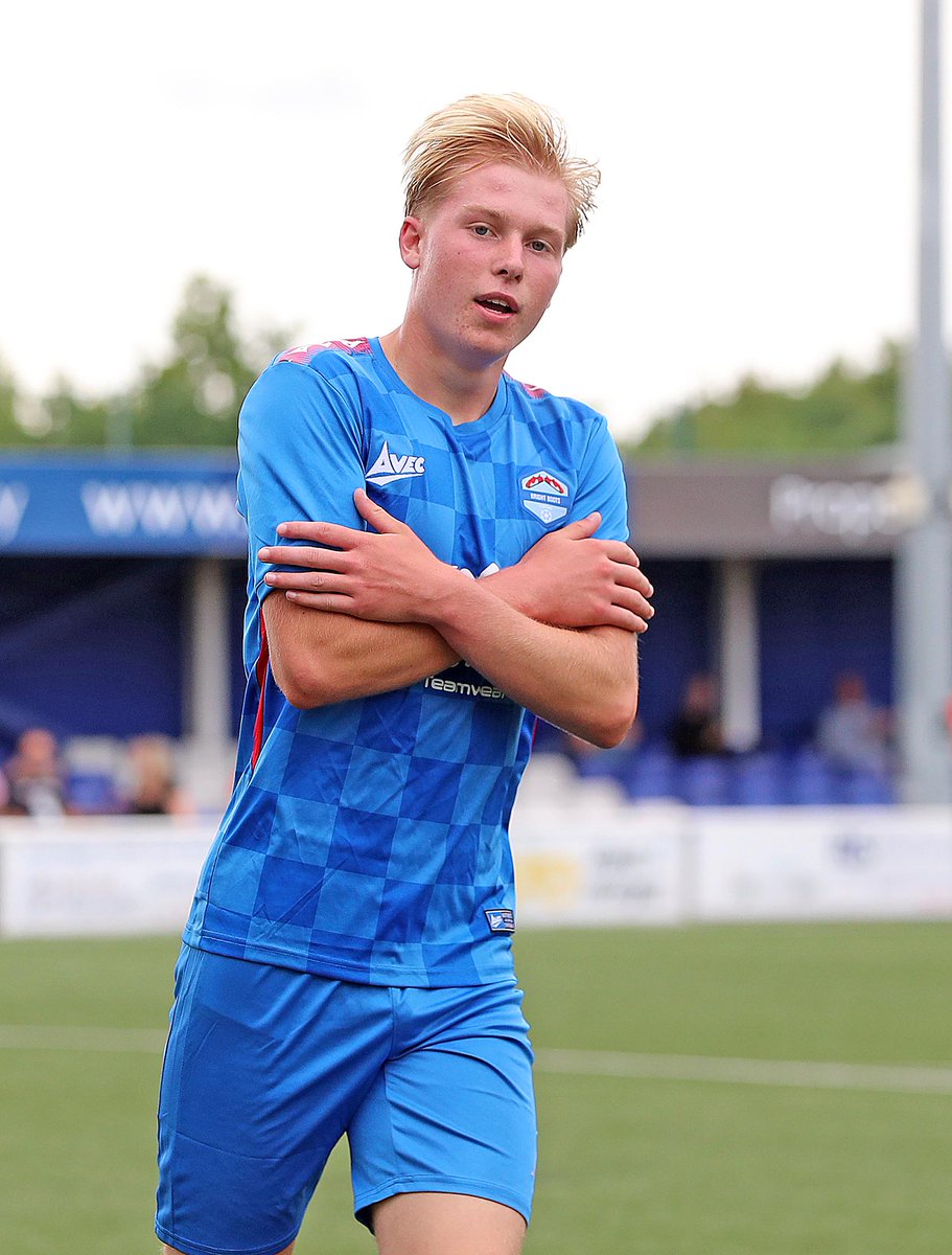 NickyHayesPhoto's tweet image. A superbly entertaining charity match for @TheMOTSCharity at @BTFC's New Lodge this afternoon as @RunFreeOfficial hosted @Bright_Boots with @SUFCRootsHall Kevin Maher taking part along with tik tok star Alexis LoS. We even had a Cole Palmer style celebration @CJPhillips1982