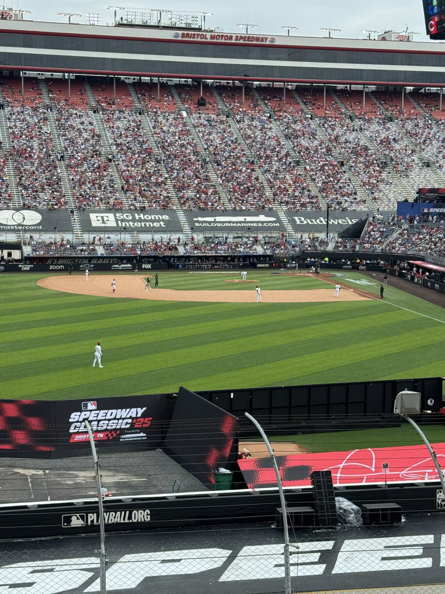 Marilyn Wallace tweet media