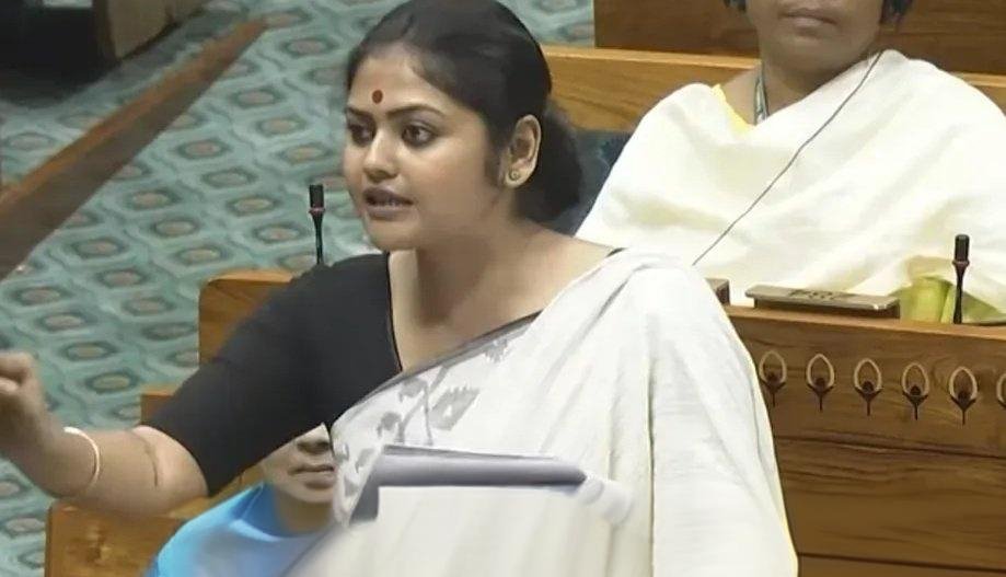 infracinephile's tweet image. 2024 ఆంధ్రప్రదేశ్ ఎన్నికలపై తృణముల్ కాంగ్రెస్ ఎంపీ సయాని గోష్ సంచలన వ్యాఖ్యలు

 2024 ఆంధ్రప్రదేశ్ ఎలక్షన్స్ లో EVM స్కాం జరిగింది  

ఆంధ్రప్రదేశ్ కి చెందిన ఒక సీనియర్ ప్రజాప్రతినిధి EVM స్కాంకు ప్రధాన కారకుడు

   #APElections2024 #EVMScam