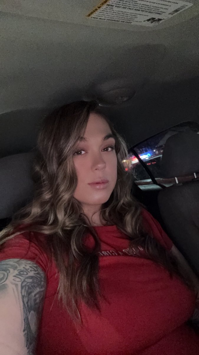 Cookstherealist's tweet image. Just a girl 🤍❤️